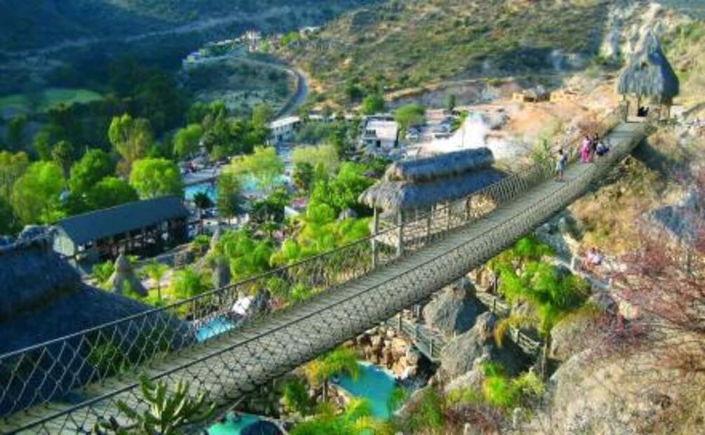 5 parques acuáticos cerca de CDMX para bajarte el calor