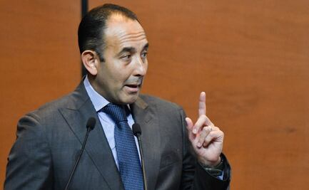 Gil Zuarth reta a Noroña a decir cuándo y a quién le pidió candidatura de Morena; acusa de ilegal su "exilio" en Palestina