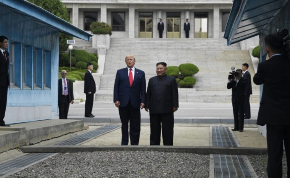 "¿Quiere que cruce la línea?", preguntó Trump a Kim antes de histórico encuentro