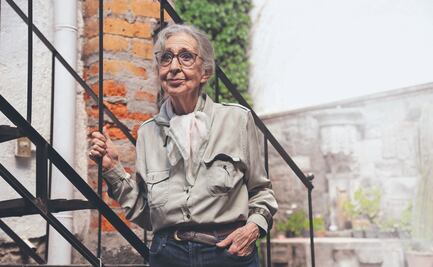 “¡Viva la vida!”, exclama Paulina Lavista al llegar a los 80 años 