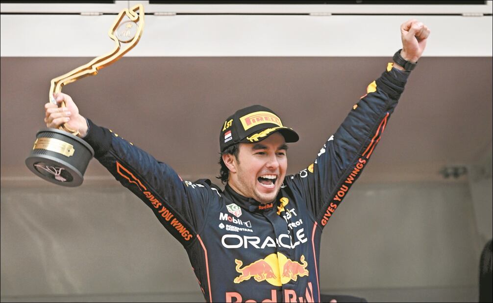 Checo Pérez ganó el Gran Premio de Mónaco en el 2022 - Foto: EFE