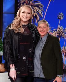 Nikkie Tutorials llama distante y fría a Ellen DeGeneres