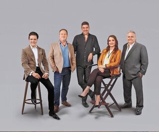 Tiburones entrenan para emprender