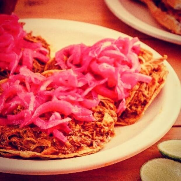 ¿Antojo de panuchos? En estos lugares de la CDMX podrás comerlos