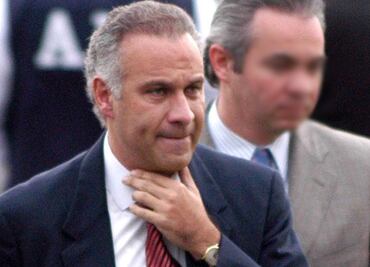 Juez quita prisión justificada a Juan Collado; está a un paso de recuperar su libertad