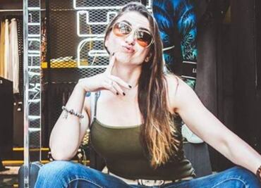 Ingrid Brans luce escote en el gimnasio