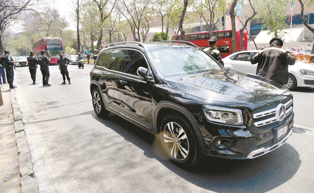 A la altura del Auditorio Nacional, un sujeto se le emparejó al abogado y le disparó. Por el momento no hay detenidos. Foto: HUGO GARCÍA. EL UNIVERSAL