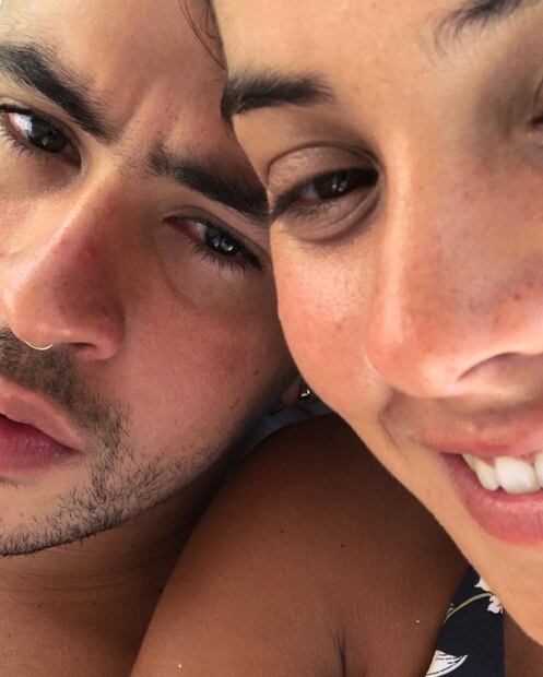 Ella es Gabriela Berlingeri, la novia de Bad Bunny que atrajo miradas en los Billboard