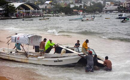 Peña Nieto pide a población seguir recomendaciones ante "Max"