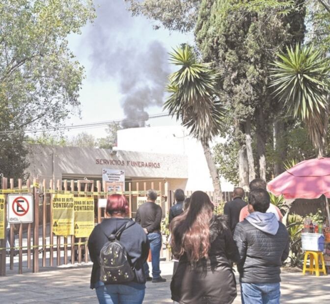 También crematorios y productores de ataúdes están saturados