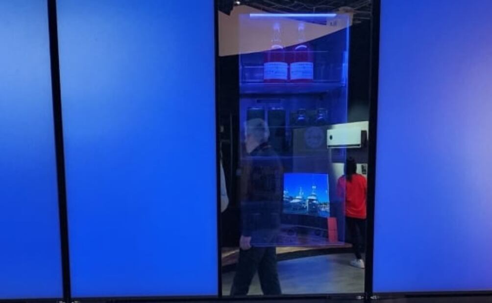 LG presenta refrigerador que cambia de color en CES 2023 