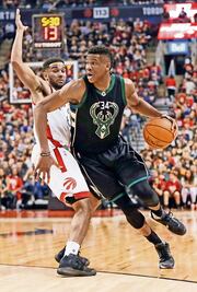 Bucks sale avante vs Raptors mansitos