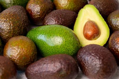 Qué enfermedades puede ayudar a combatir comer aguacate