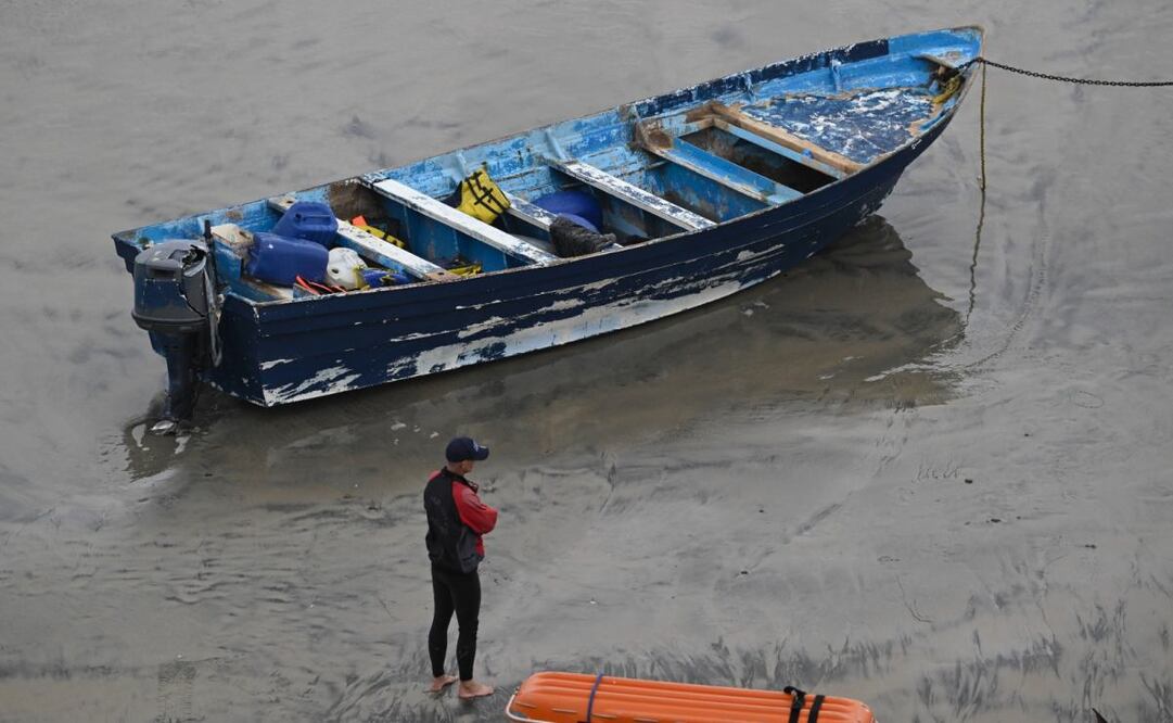 Mueren dos personas mexicanas en naufragio al intentar internarse en EU. Foto: AP