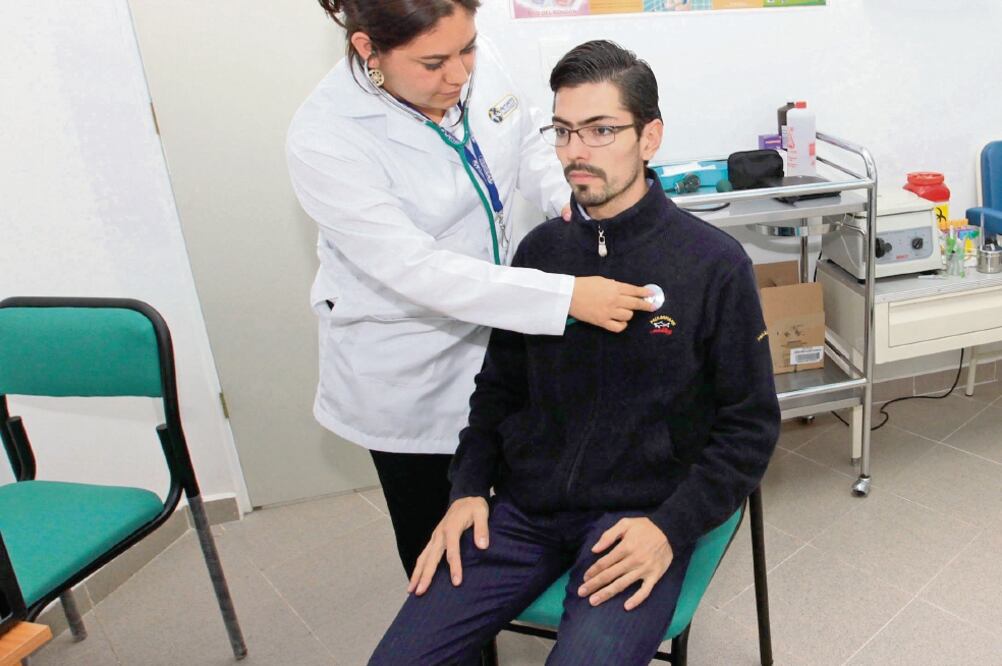 Impacto. Sólo en gastos médicos mayores, MetLife dejará de percibir 3 mil millones de pesos, con base en estimaciones de la SHCP. (ARCHIVO EL UNIVERSAL)