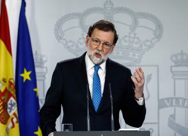 Rajoy ofrece diálogo a nuevo gobierno catalán; rechaza hablar con Puigdemont