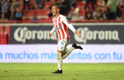 Necaxa derrota al Querétaro