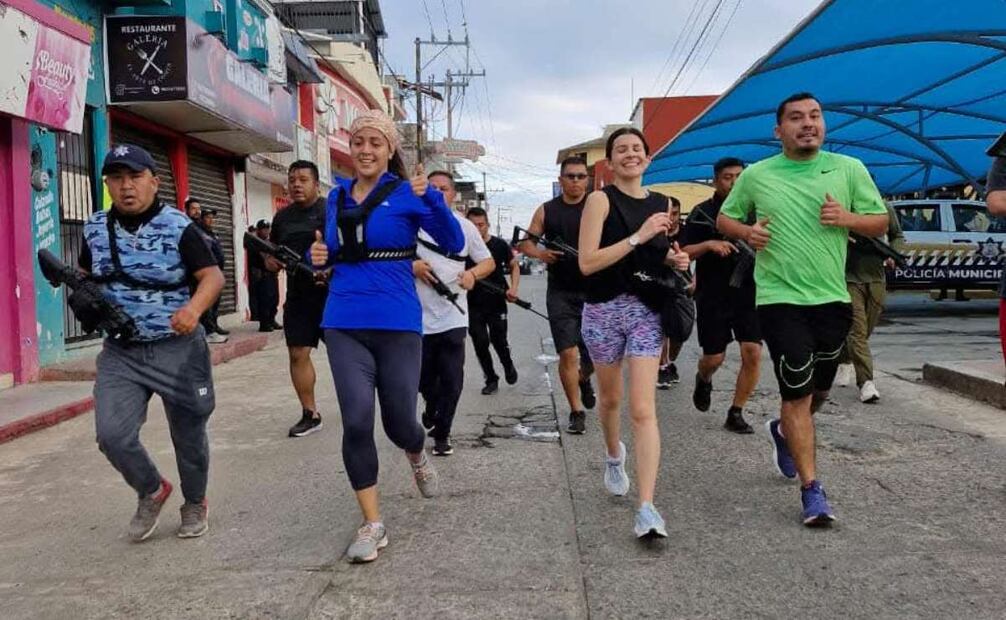 Alcaldesa de concejo municipal de Frontera Comalapa sale a correr con fuerzas armadas (03/02/2025). Foto: Especial
