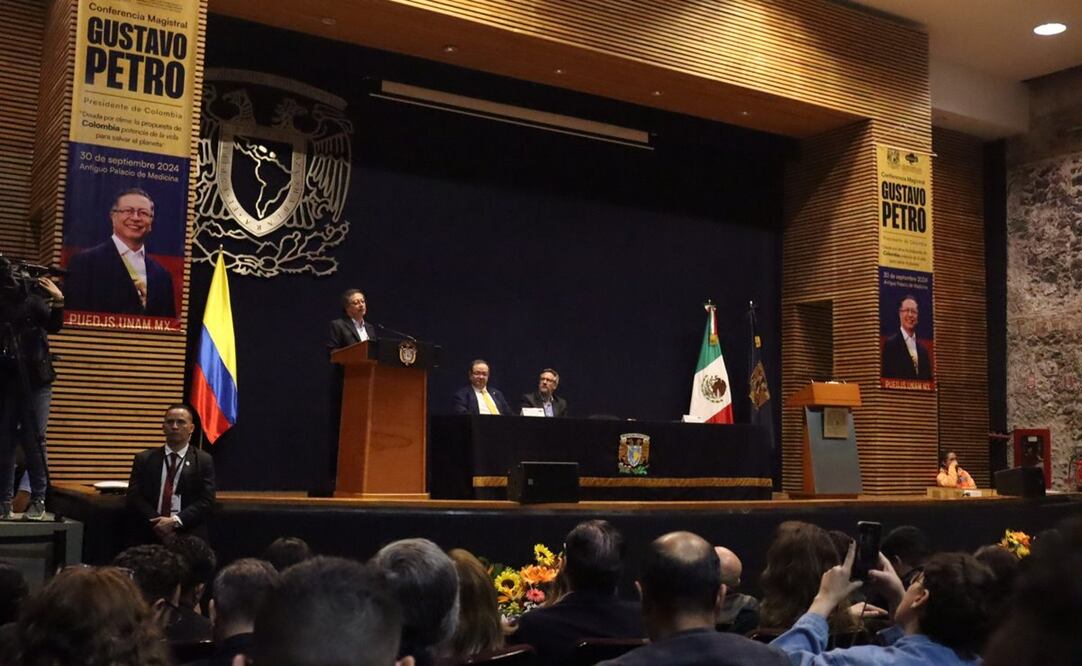 Gustavo Petro, presidente de Colombia, en el Antiguo Palacio de Medicina, invitado por la Universidad Nacional Autónoma de México (UNAM). Foto: Especial