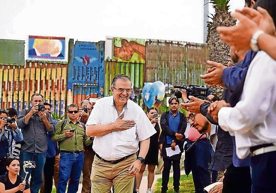 Marcelo Ebrard gastó un millón 894 mil pesos, que destinó, por ejemplo, para pagarle a la Sonora Dinamita en un evento. Foto: Especial