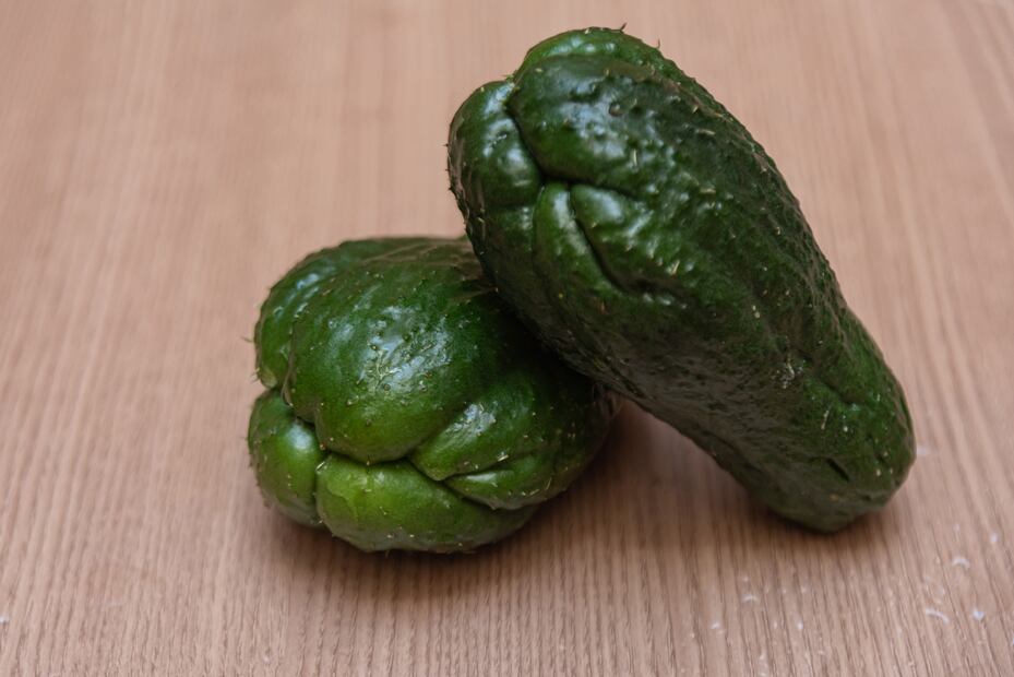 El chayote se ha ganado un lugar esencial en la cocina por su versatilidad y valor nutricional. Foto: Freepik