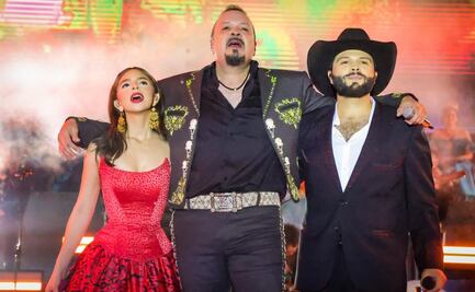 Música, tradición y fiesta; Los Aguilar deslumbran en el Carnaval de Mazatlán 2025