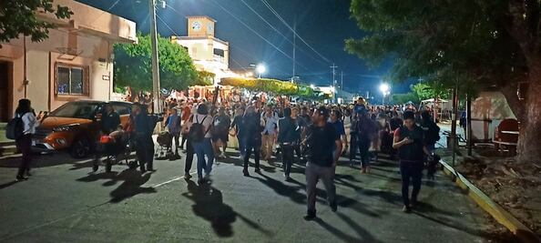 Llega de sorpresa al Istmo nueva caravana migrante