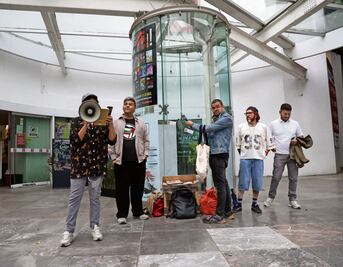 Trabajador del FCE presenta denuncia por homofobia ante la SEP