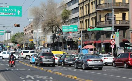 ¡Cuídate de las multas! Estos autos no circulan este viernes 13 de enero