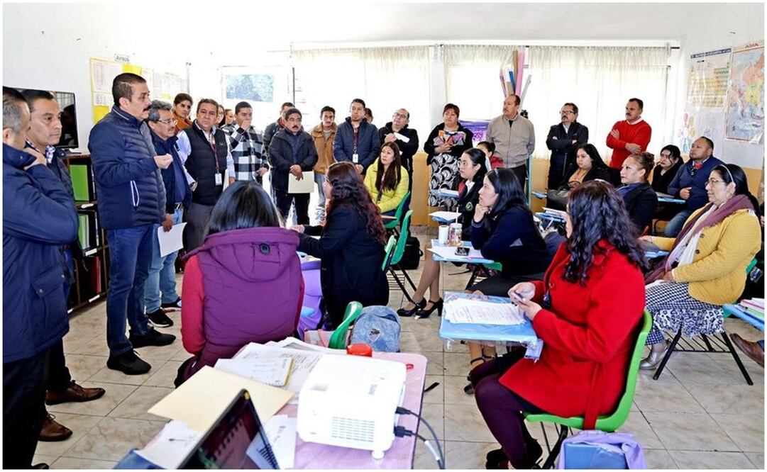 Regresan a clases en Texcaltitlán. Foto: Especial