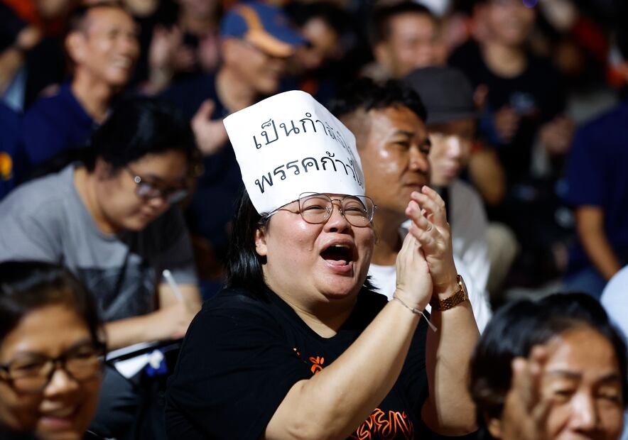 El medio tailandés Khaosod cuestionaba en un artículo si Tailandia "puede llamarse un país democrático cuando ignora a 14 millones de votantes". Foto: EFE