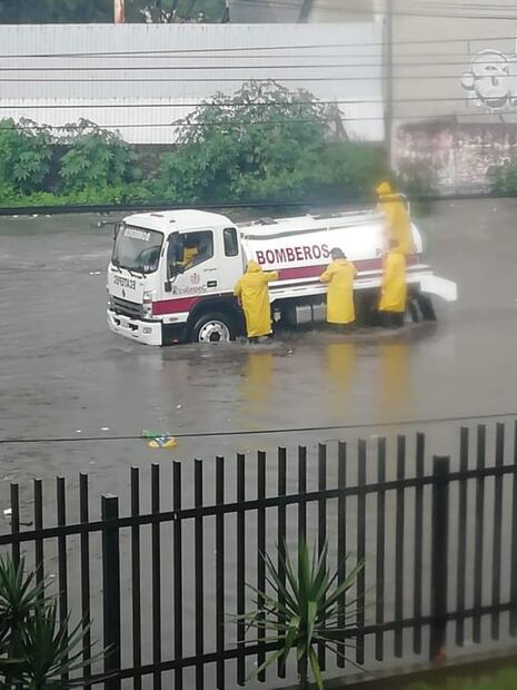 Videos. Así se vivió la inundación en Ecatepec