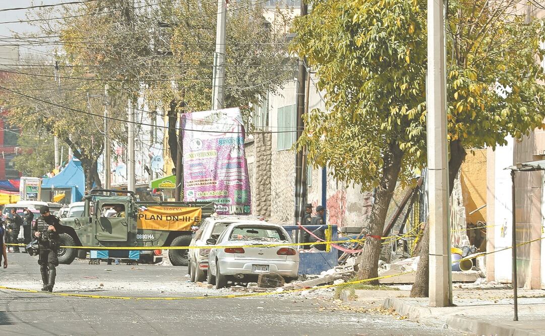 La zona se encuentra acordonada por policías y militares que portan en sus vehículos el distintivo de “Plan DN-III-E”. Fotos: Juan Boites. EL UNIVERSAL