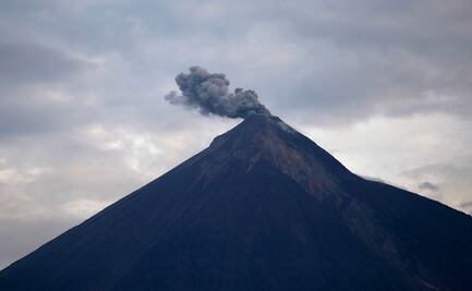 Guatemala en alerta por erupción del volcán de Fuego, el más activo de Centroamérica