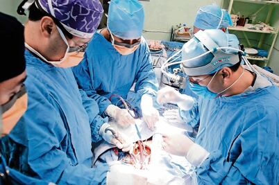 Más de 20 mil esperan trasplante: experto