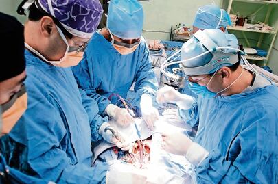Más de 20 mil esperan trasplante: experto