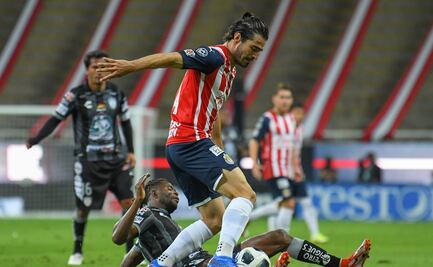 'Pollo' Briseño abonó a la salida de Vucetich