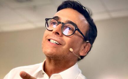 Adal Ramones, en adaptación live action de "Swimming with men"