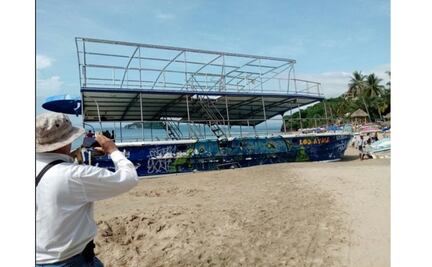 Retirarán embarcación varada en costas de Nayarit