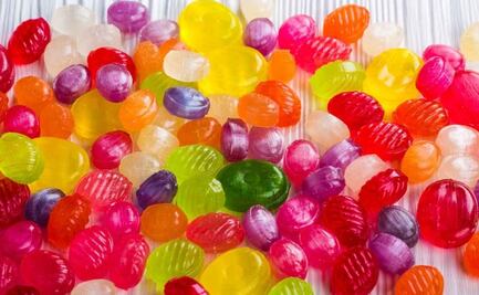 Prisión preventiva a sujeto acusado de envenenar a niños con dulces en Reino Unido; mezclaba los caramelos con sedantes