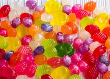 Organización benéfica neozelandesa distribuye por error dulces contaminados con metanfetamina
