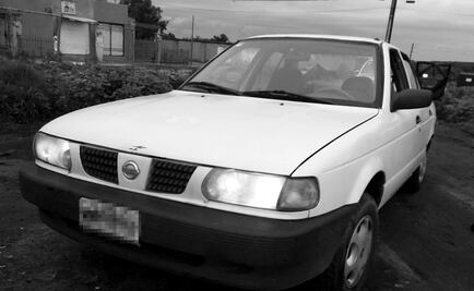 Localizan cadáver de hombre dentro de un taxi en Zumpango