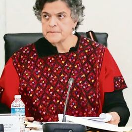  Rechaza oposición  comisiones del Ejecutivo