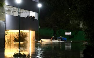 "Nada más llueve y ya nos da miedo"; vecinos de Huixquilucan denuncian inundaciones recurrentes tras desbordamiento