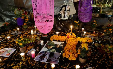 Recuerdan a víctimas de Multifamiliar Tlalpan con ofrendas