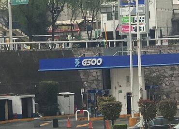 Prevalece desabasto de gasolina y caos vial en zona norte de Edomex