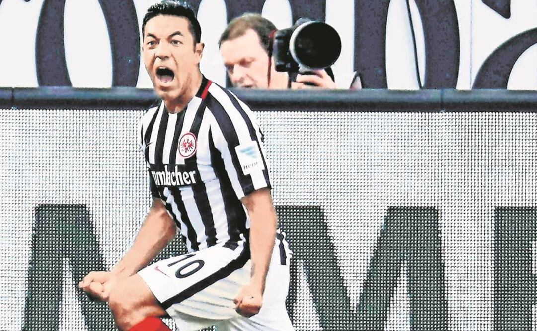 El mexicano ha cumplido con el Eintrach Frankfurt de la Bundesliga (REUTERS)