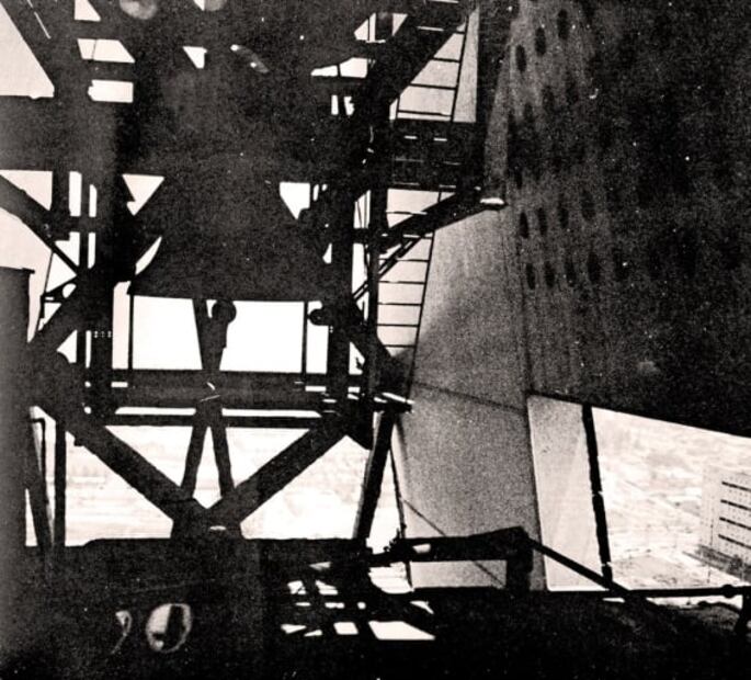 Así surgió la singular torre de Tlatelolco y sus 47 campanas
