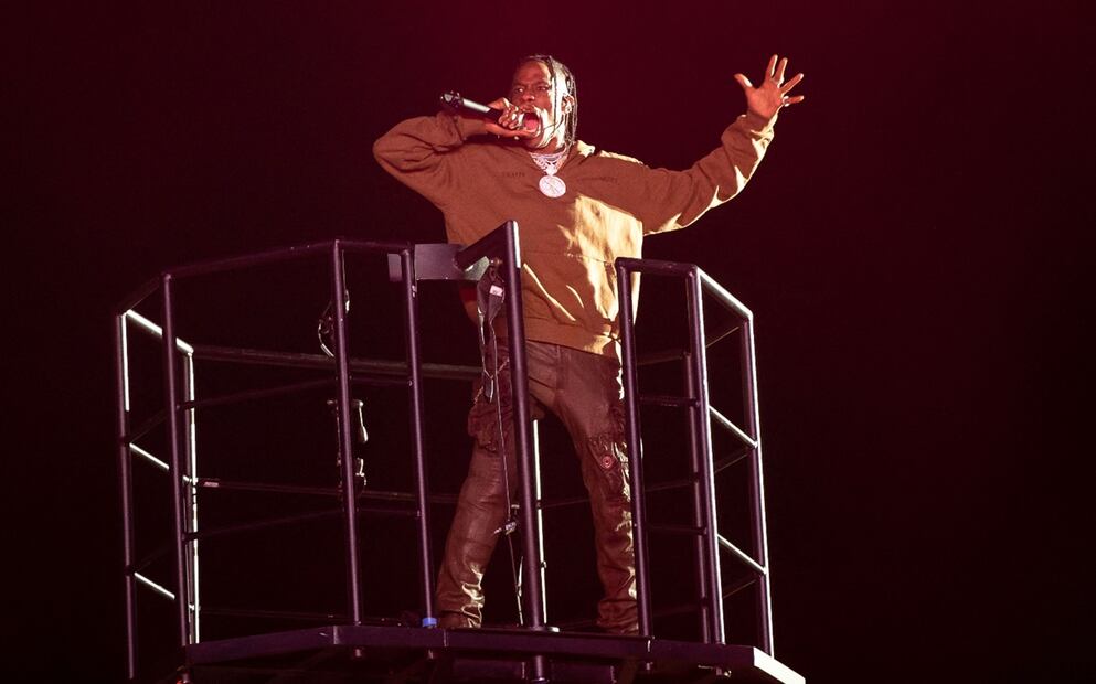 Travis Scott durante el concierto de Astroworld. Foto: SUZANNE CORDEIRO / AFP, Archivo EL UNIVERSAL.