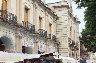 Un palacio infestado por corrupción y ambulantaje 